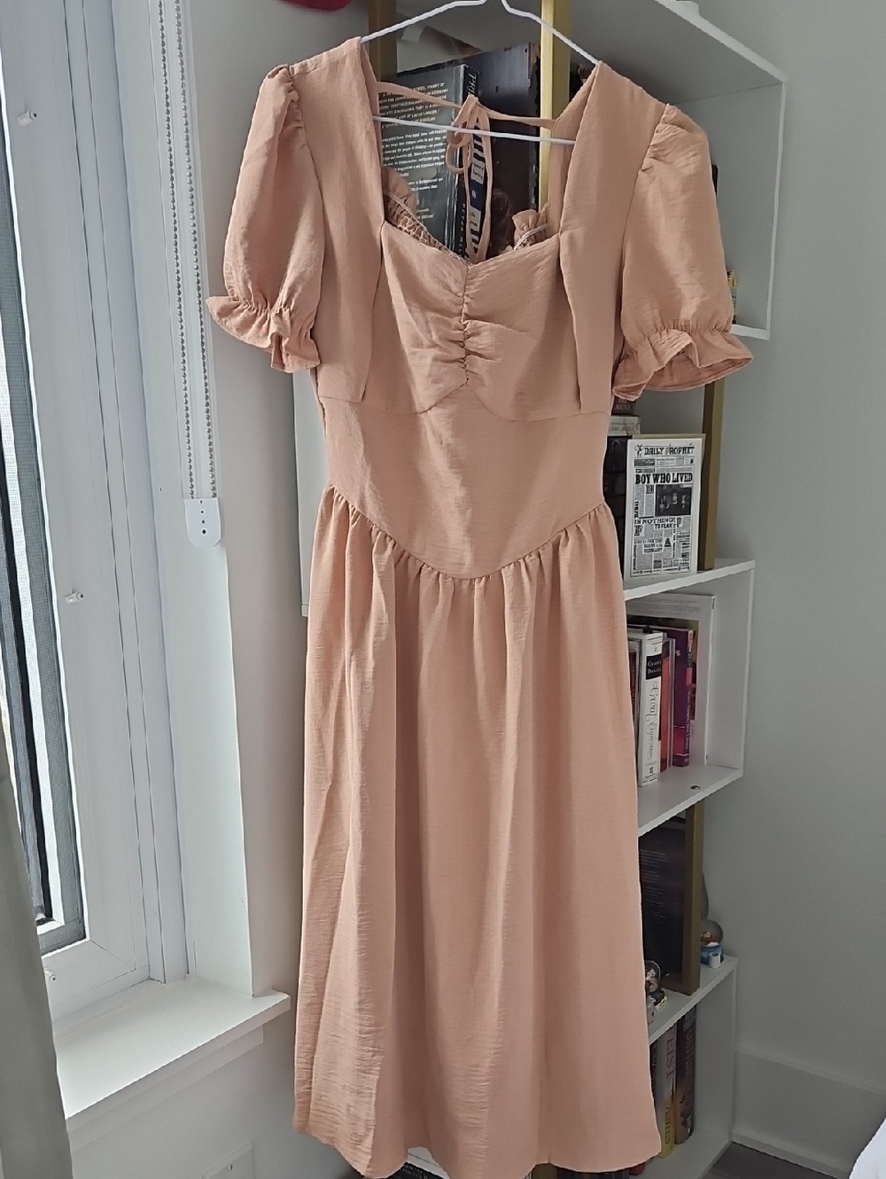 Dazy Peach Puff-Sleeve Midi Dress with Ruched Bodice